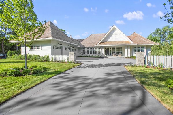 Tar And Chip Service in Tomball
